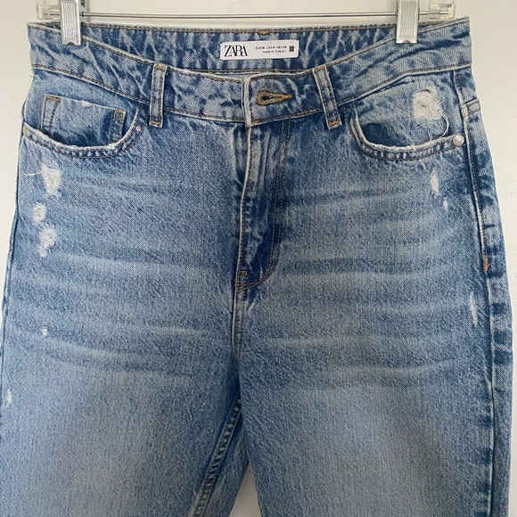 Zara High Waisted Vintage Jeans - Picture 2 of 6